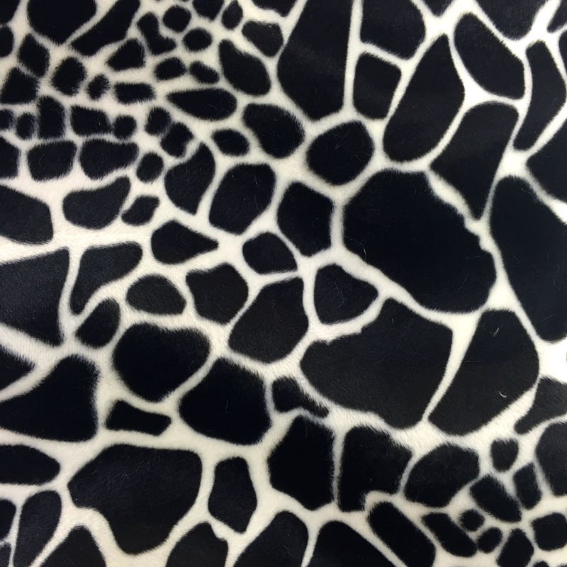 Velboa Animal Prints: 47-a Giraffe Safari Black / White - Click Image to Close